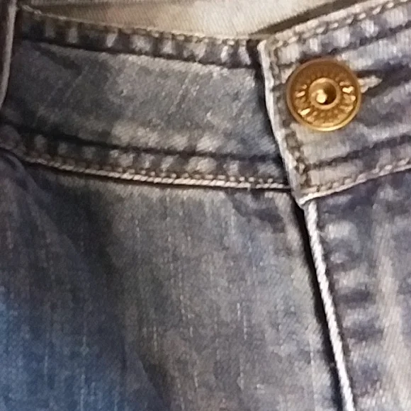 Baccini Bermuda Denim Shorts - Picture 4 of 11